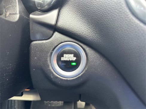 Used 2019 Chevrolet Equinox LT image 14