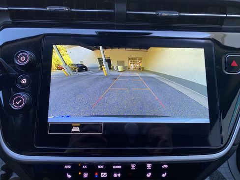 Used 2023 Chevrolet Bolt EUV LT w/ Comfort Package FWD image 27