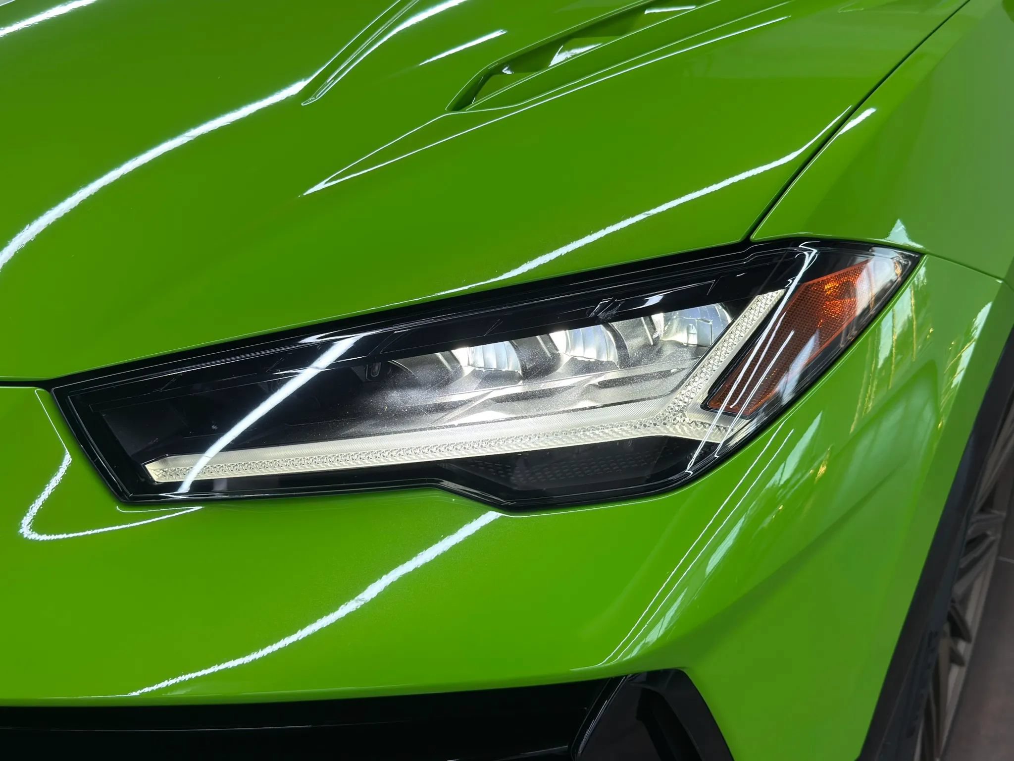 Used 2023 Lamborghini Urus S AWD/4WD image 49