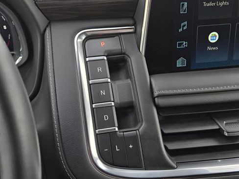 Used 2023 Chevrolet Tahoe LT w/ Luxury Package image 15