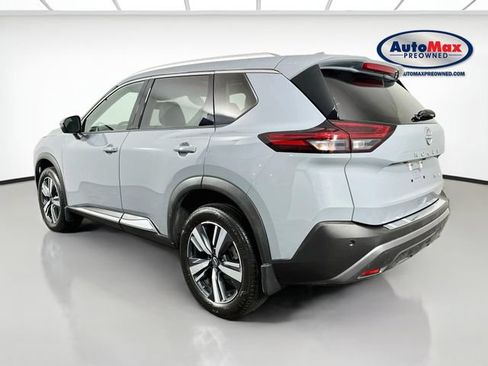 Used 2023 Nissan Rogue SL AWD/4WD image 6