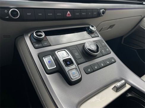 Used 2023 Hyundai Palisade Calligraphy image 18