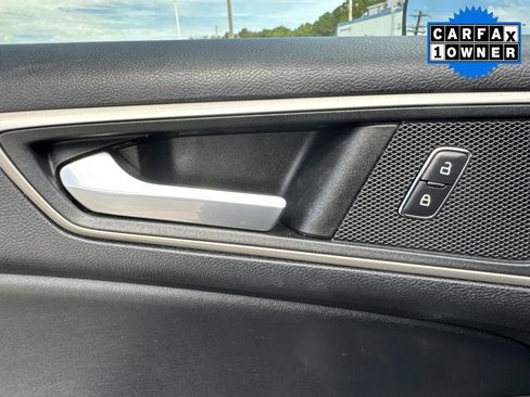 Used 2022 Ford Edge ST-Line image 21