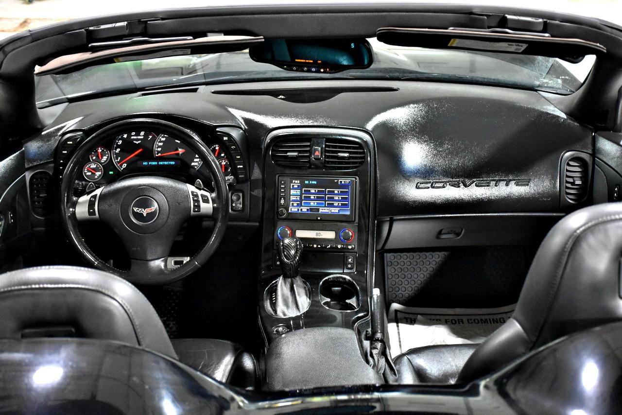 Used 2009 Chevrolet Corvette Convertible w/ Preferred Equipment Group RWD image 25