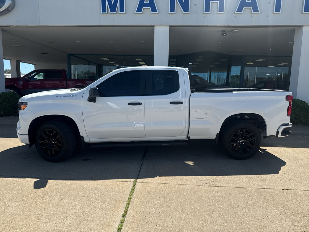 Used 2023 Chevrolet Silverado 1500 Custom AWD/4WD image 10