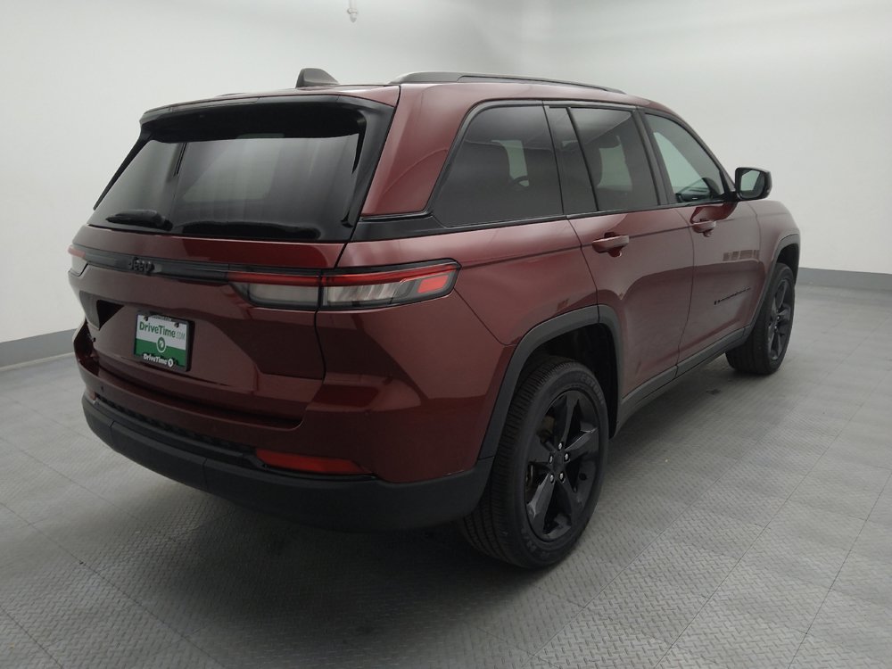 Used 2023 Jeep Grand Cherokee Altitude AWD/4WD image 9