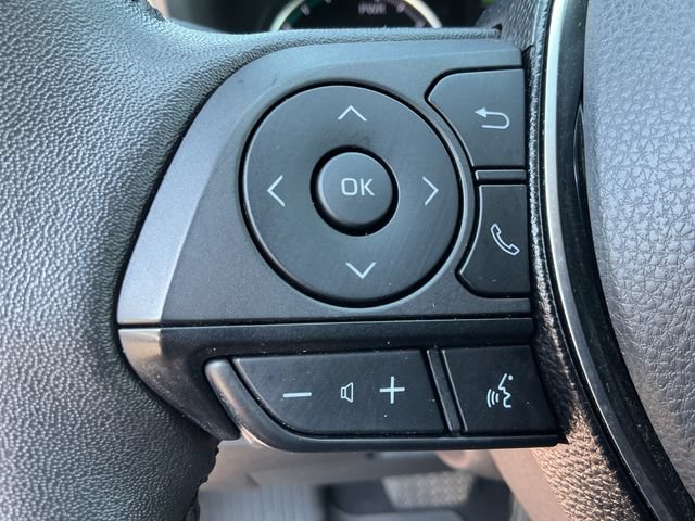 Certified 2022 Toyota RAV4 XLE w/ XLE Grade Weather Package AWD/4WD image 19