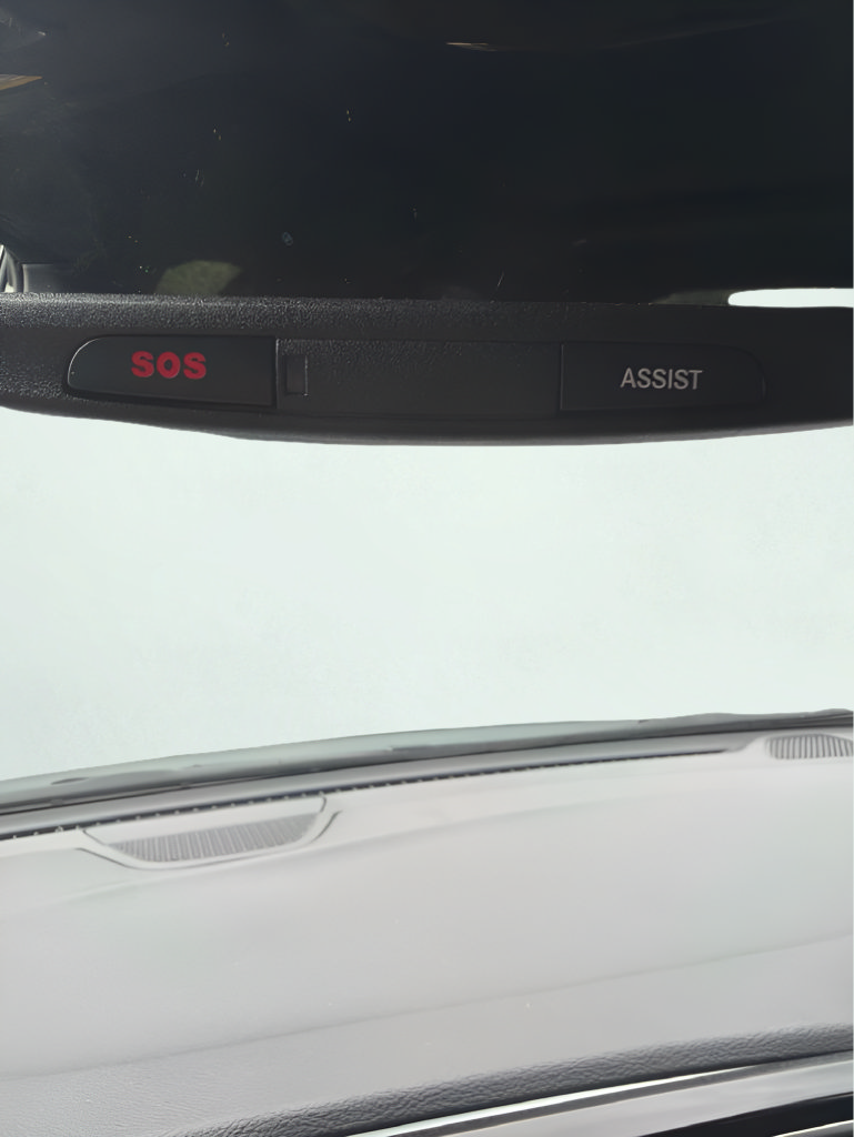 Used 2025 Chrysler Pacifica Limited FWD image 27