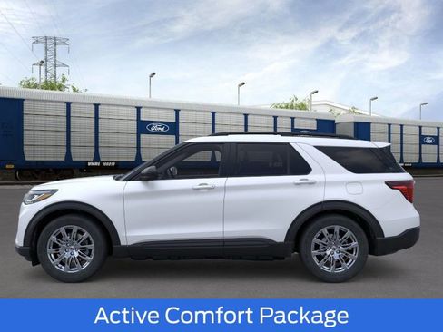 New 2026 Ford Explorer Active image 3