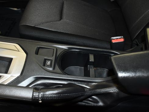 Used 2023 Subaru Crosstrek 2.0i AWD/4WD image 32