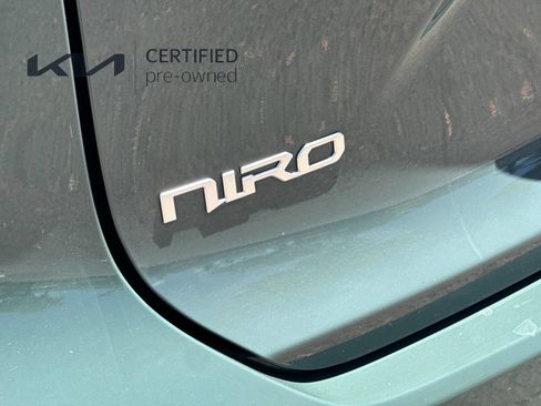 Certified 2023 Kia Niro Wind FWD image 28