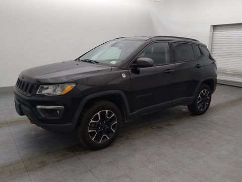 Used 2020 Jeep Compass Trailhawk image 2