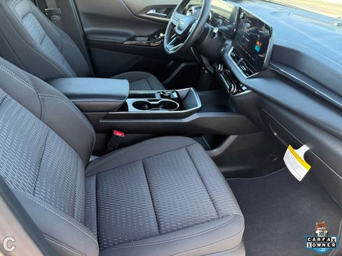 Used 2026 Chevrolet Equinox LT image 10