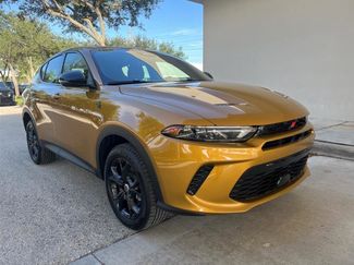 Used 2024 Dodge Hornet R/T w/ R/T Blacktop Package video 1