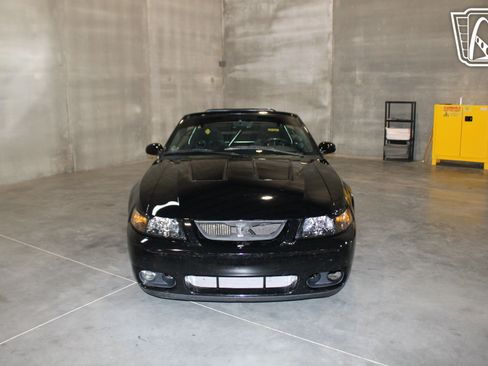 Used 2003 Ford Mustang Cobra image 9