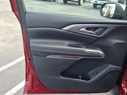 New 2026 Chevrolet Traverse LT w/ Sun and Wheel Package image 9