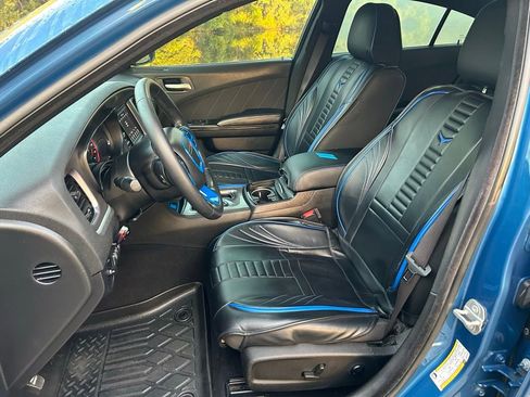 Used 2021 Dodge Charger SXT w/ Blacktop Package image 14