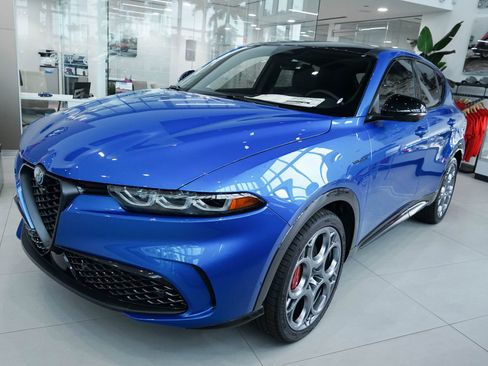 New 2024 Alfa Romeo Tonale Veloce image 4