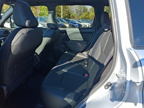 New 2025 Subaru Forester Limited image 6