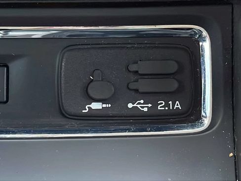 Used 2021 Subaru Ascent Premium w/ Sport Package AWD/4WD image 18
