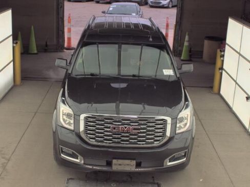 Used 2018 GMC Yukon Denali w/ Open Road Package AWD/4WD image 2
