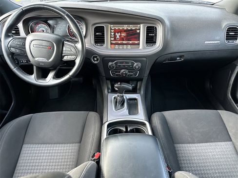 Certified 2023 Dodge Charger GT image 11