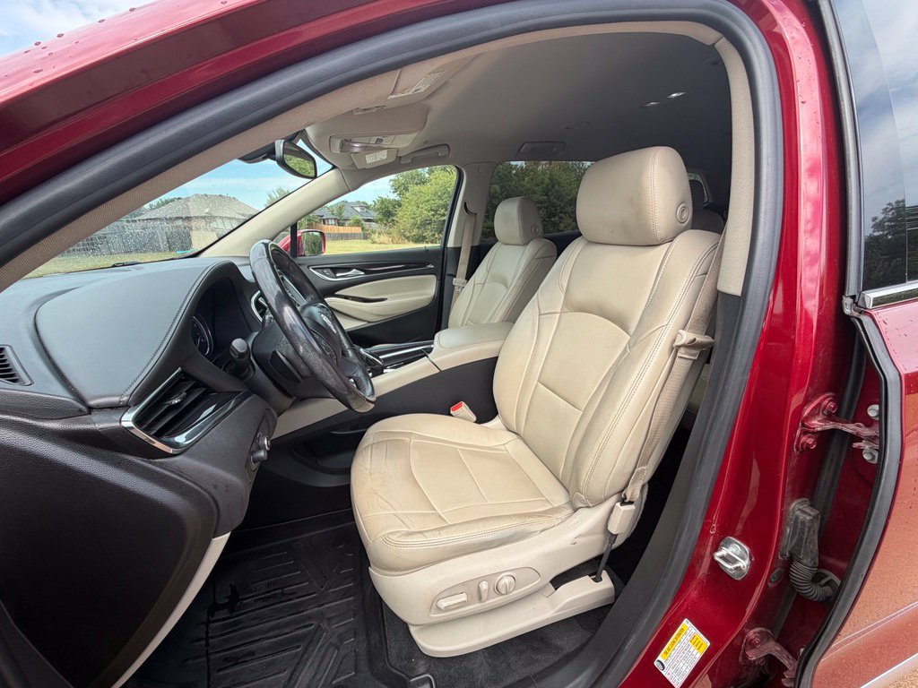 Used 2020 Buick Enclave Essence FWD image 9