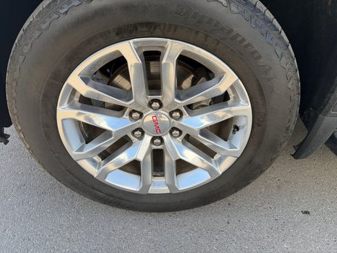Used 2021 GMC Sierra 1500 SLT AWD/4WD image 11