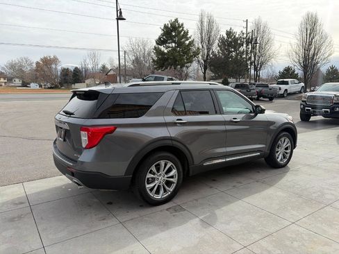 Used 2023 Ford Explorer Limited image 28