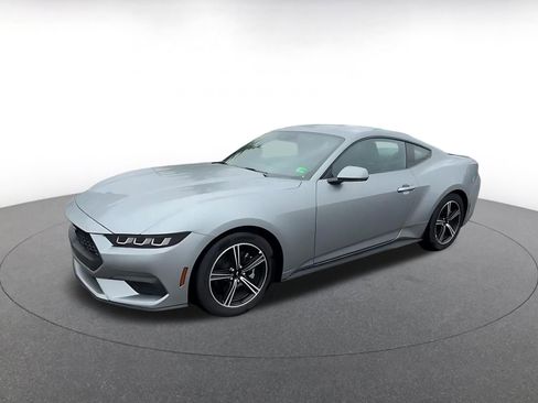 Used 2024 Ford Mustang Premium image 8