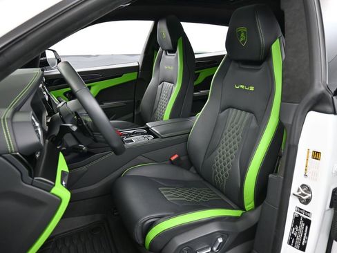 Used 2024 Lamborghini Urus S AWD/4WD image 5