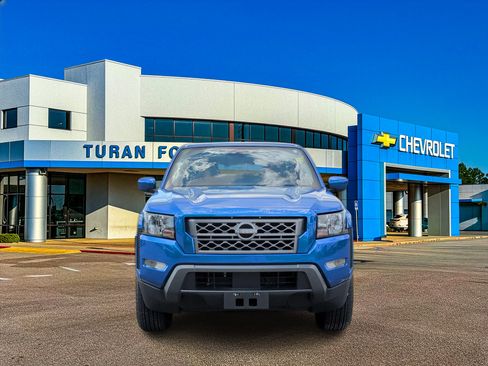Used 2024 Nissan Frontier SV w/ SV Convenience Package RWD image 11