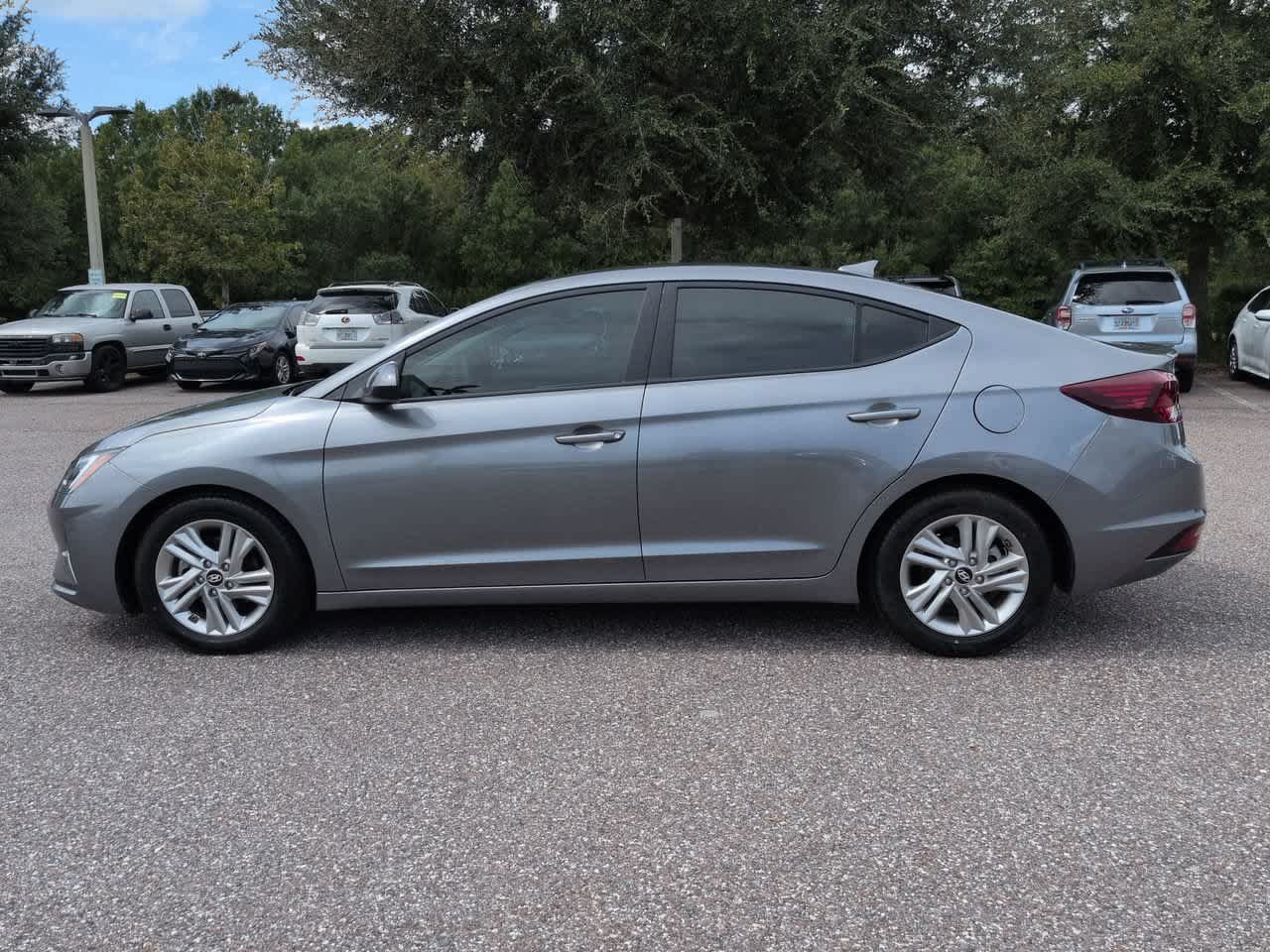 Used 2019 Hyundai Elantra SEL w/ Cargo Package FWD image 3