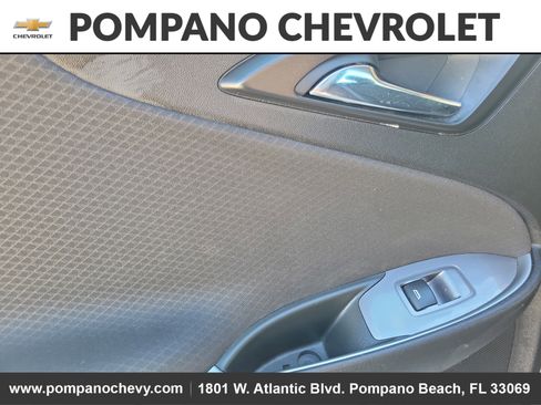 Used 2024 Chevrolet Malibu LT image 10