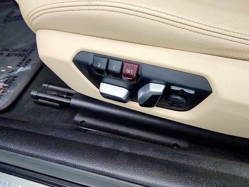 Used 2018 BMW 230i Convertible RWD image 12