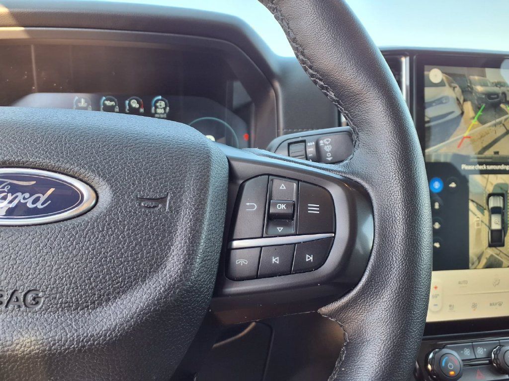 Used 2024 Ford Ranger Lariat w/ FX4 Off-Road Package AWD/4WD image 9