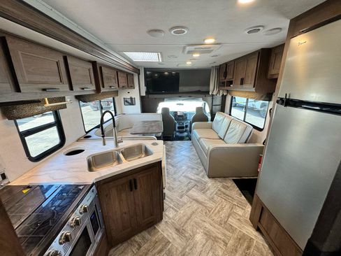 Used 2021 Ford E-450 and Econoline 450 Super Duty w/ Motorhome Prep Package RWD image 39