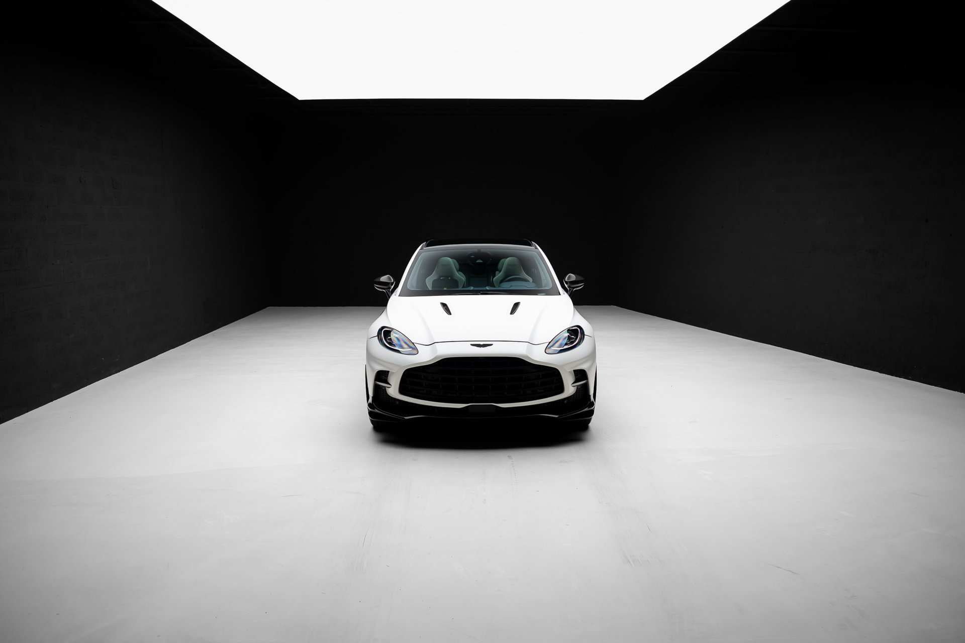 Used 2023 Aston Martin DBX 707 AWD/4WD image 88