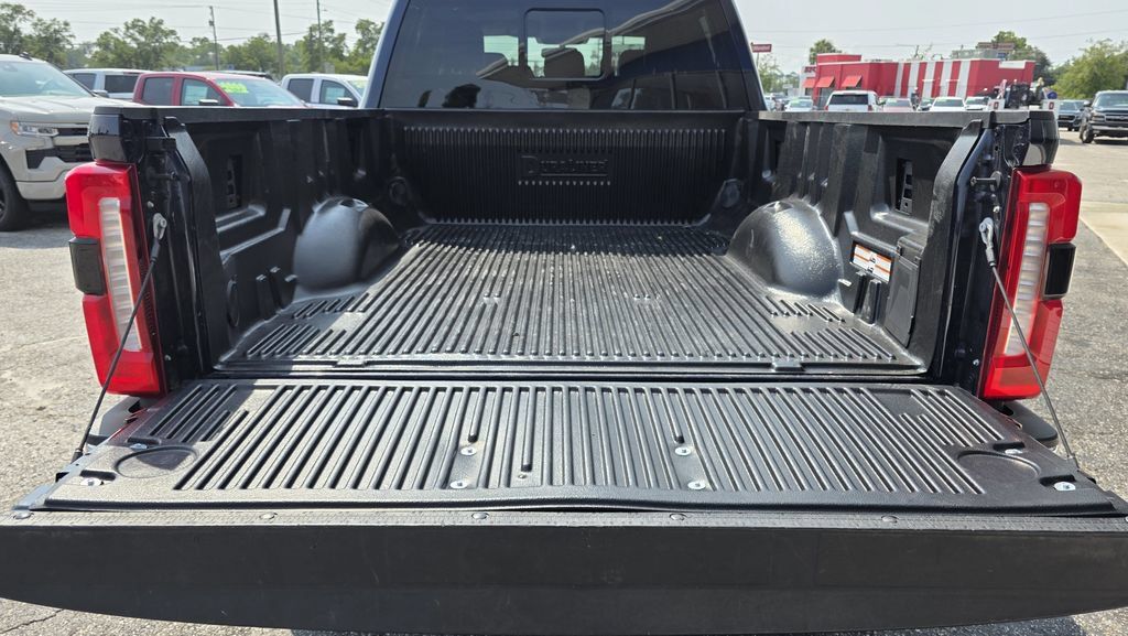 Used 2024 Ford F250 Lariat AWD/4WD image 11