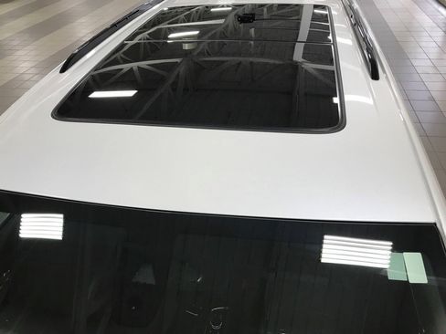 Certified 2024 Cadillac XT6 Sport w/ Technology Package image 5