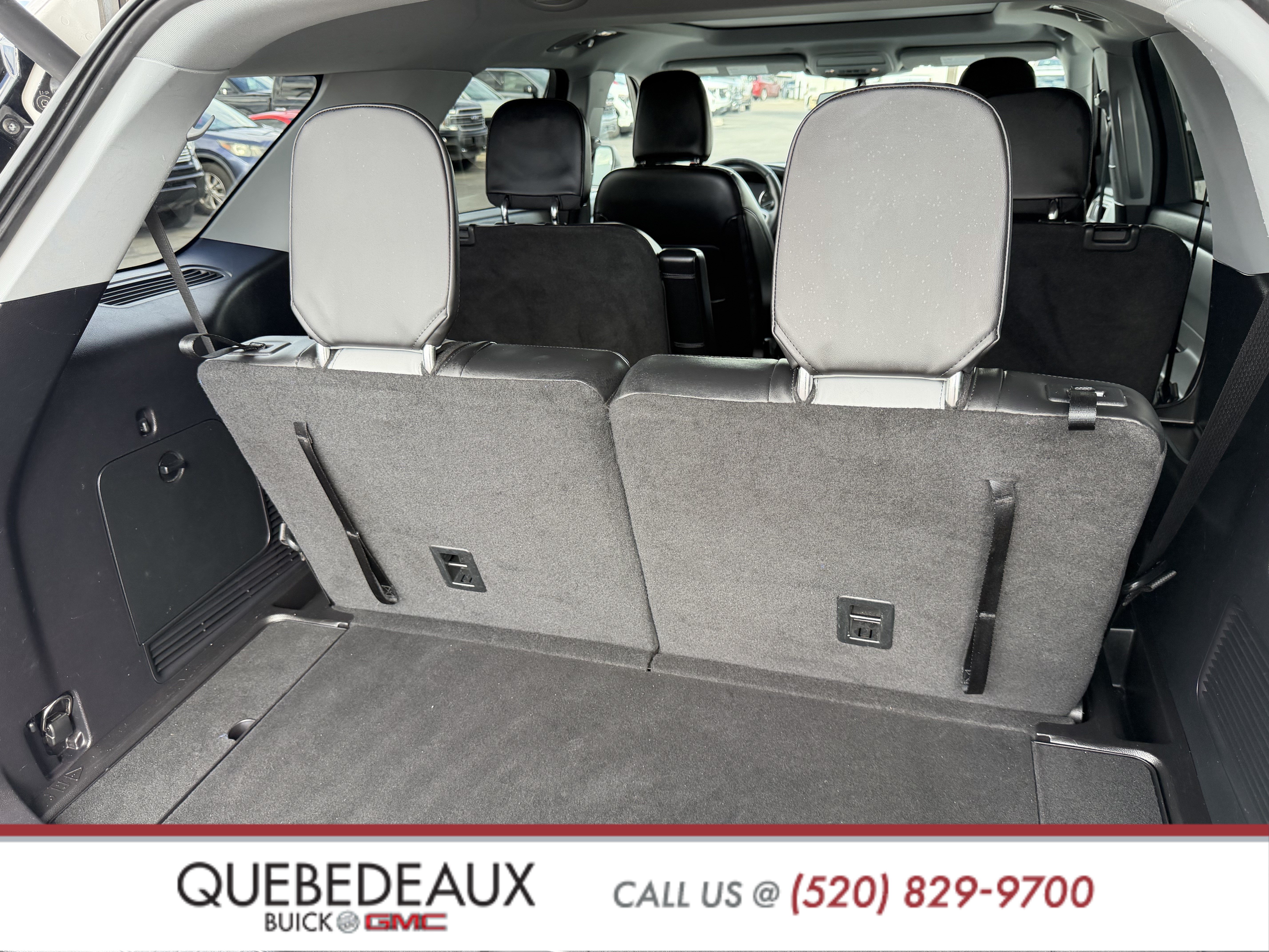 Used 2021 Ford Explorer XLT w/ Equipment Group 202A AWD/4WD image 17