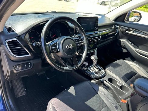 Used 2021 Kia Seltos EX AWD/4WD image 23