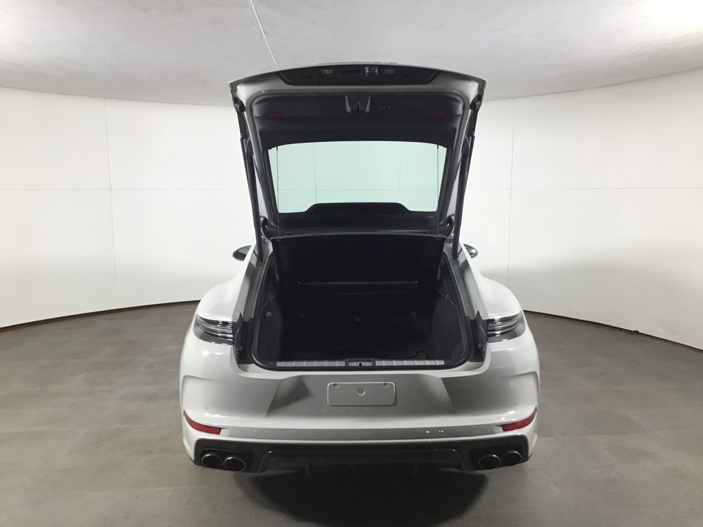 Certified 2026 Porsche Panamera GTS AWD/4WD image 18