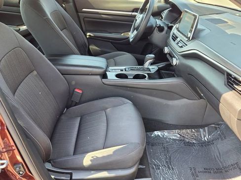 Used 2023 Nissan Altima 2.5 SV AWD/4WD image 19