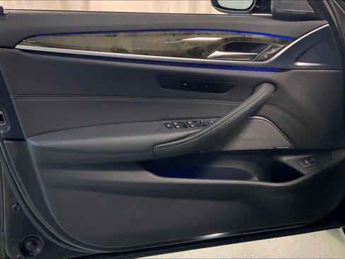 Used 2019 BMW 530i xDrive w/ Convenience Package image 21