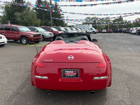 Used 2007 Nissan 350Z Touring image 12