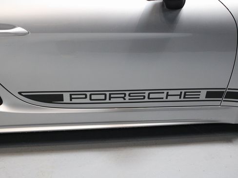 Used 2024 Porsche 718 Boxster image 29