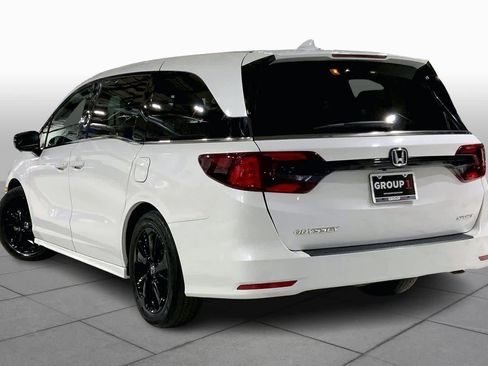 Used 2024 Honda Odyssey Sport image 11