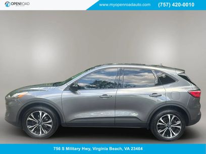 Used 2021 Ford Escape SE w/ SE Sport Appearance Package