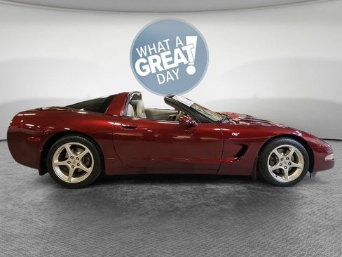 Used 2003 Chevrolet Corvette Coupe w/ Preferred Equipment Group image 2